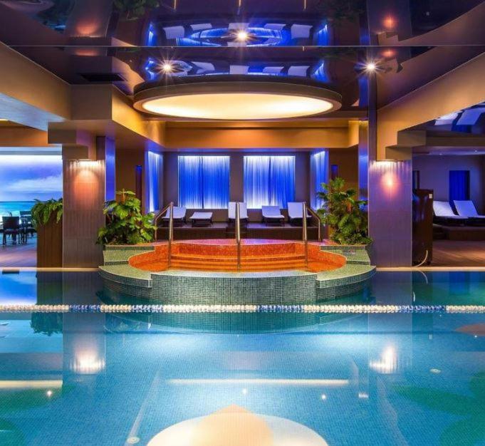 Laroka House Rin Grand Modern Bucureşti