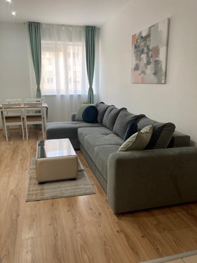 Laroka House Rin Grand Modern Apartament